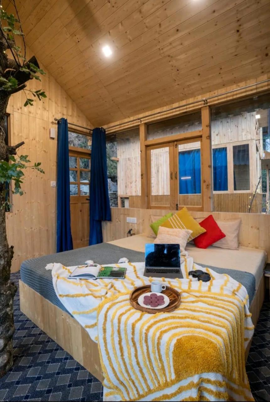 Вилла Into The Woods Treehouse Jibhi Экстерьер фото